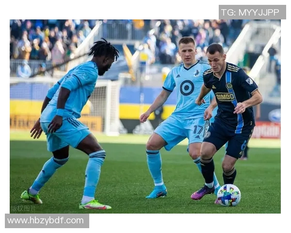 亚特联与哥伦布的激烈对决揭示足球战术的新趋势与精彩瞬间